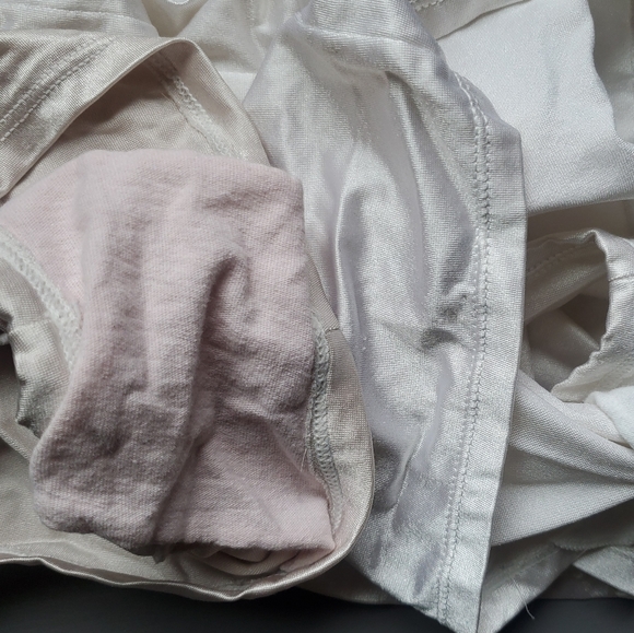 vassarette Intimates & Sleepwear Whitecream Vassarette Smoothing